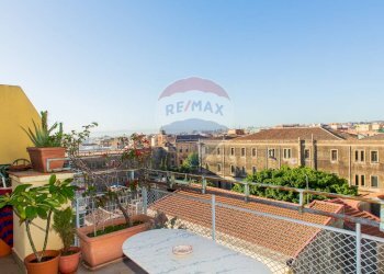 Balcone - Quadrilocale Via Etnea
 
660, Catania - foto 34