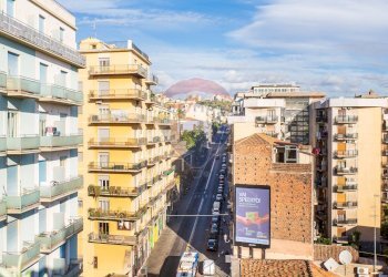 Edificio all\'aperto - Quadrilocale Via Etnea
 
660, Catania - foto 35