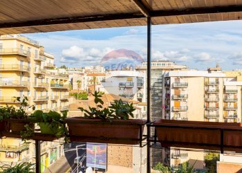 Edificio all\'aperto - Quadrilocale Via Etnea
 
660, Catania - foto 38