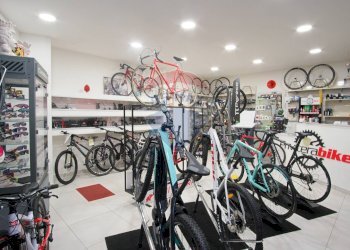 Palestra - Locale Commerciale Piazza Bonadies
 
2/3/4/5/6/7, Catania - foto 9