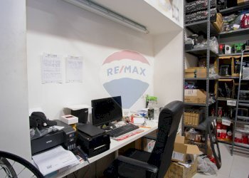 Ufficio - Locale Commerciale Piazza Bonadies
 
2/3/4/5/6/7, Catania - foto 19