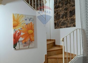 Scale - Trilocale Via Botte dell'acqua
 
10, Catania - foto 9