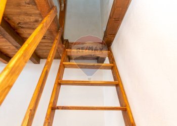 Scale - Box Via Gorizia
 
8, Catania - foto 5