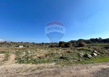 Vista delle montagne - Terreno agricolo Contrada Scala Vecchia
 
snc, Paterno - foto 5