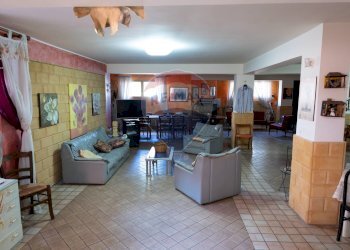 Sala da pranzo - Villa contrada santa venera
 
18, Marsala - foto 51