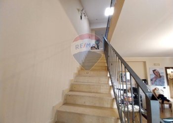 Scale - Appartamento Villaggio Sant'agata Zona A
 
17, Catania - foto 23