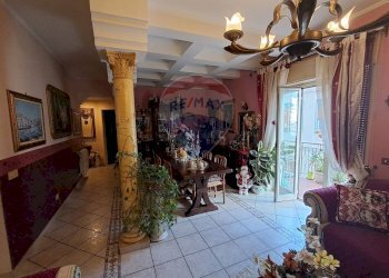 Sala da pranzo - Appartamento via Ortogrande
 
39, Giardini-Naxos - foto 6