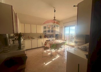 Sala da pranzo - Appartamento VIA DEI GIACINTI
 
23, Misterbianco - foto 6