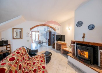 Soggiorno - Semi-detached house VIA NAVIGLIO
 
7, Sabbioneta - photo 6