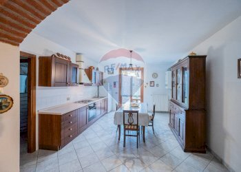 Cucina - Semi-detached house VIA NAVIGLIO
 
7, Sabbioneta - photo 8