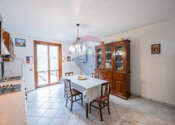 Sala da pranzo - Semi-detached house VIA NAVIGLIO
 
7, Sabbioneta - photo 9