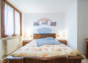 Camera / camera da letto - Semi-detached house VIA NAVIGLIO
 
7, Sabbioneta - photo 17