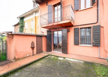 Casa all\'aperto - Semi-detached house VIA NAVIGLIO
 
7, Sabbioneta - photo 29