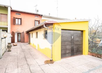 Casa all\'aperto - Semi-detached house VIA NAVIGLIO
 
7, Sabbioneta - photo 33