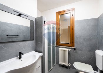Bagno - Bilocale Via Manzoni
 
205, Casalmaggiore - foto 9