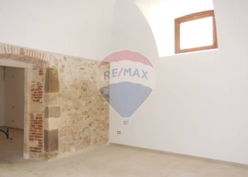 Stanza vuota - Commercial Premises L'Aquila - photo 6