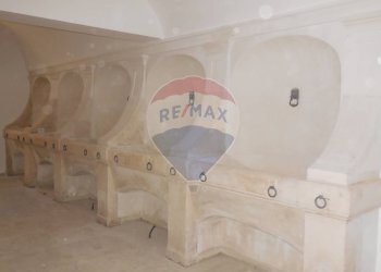 Bagno - Commercial Premises L'Aquila - photo 8