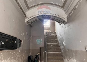 Ricezione / Lobby - Trilocale Via Liguria
 
17, Napoli - foto 2