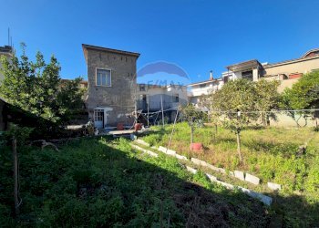 Giardino - Rustico Via G. Fiordelisi
 
7, Sirignano - foto 35