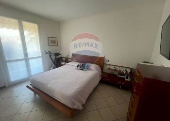 Camera / camera da letto - Trilocale PIAZZA VITTORIO VENETO
 
15, Brusaporto - foto 5