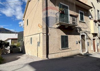 Casa all\'aperto - Trilocale Via Ospedale
 
11, Tocco da Casauria - foto 1