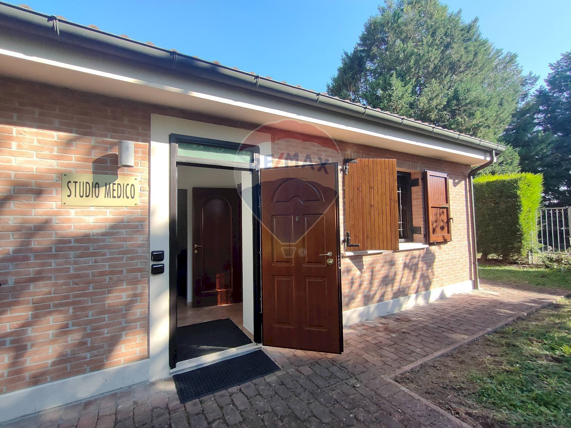 Casa all\'aperto - Attività Commerciale via canapa
 
62, Ferrara - foto 3