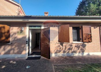 Casa all\'aperto - Attività Commerciale via canapa
 
62, Ferrara - foto 2