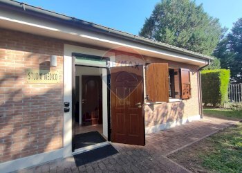 Casa all\'aperto - Attività Commerciale via canapa
 
62, Ferrara - foto 3