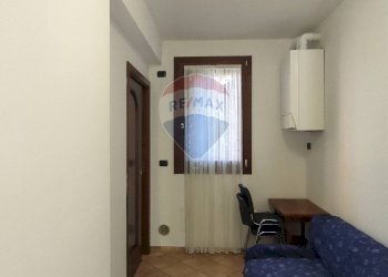 Soggiorno - Attività Commerciale via canapa
 
62, Ferrara - foto 12