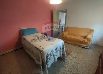 Camera / camera da letto - Casa indipendente strada leona
 
7, Jolanda di Savoia - foto 27