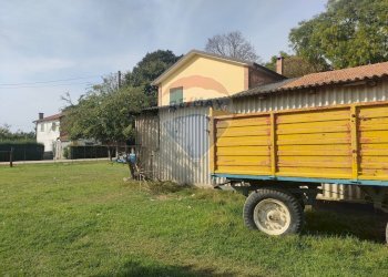 Giardino - Casa indipendente strada leona
 
10, Jolanda di Savoia - foto 8