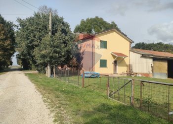 Casa all\'aperto - Casa indipendente strada leona
 
10, Jolanda di Savoia - foto 11
