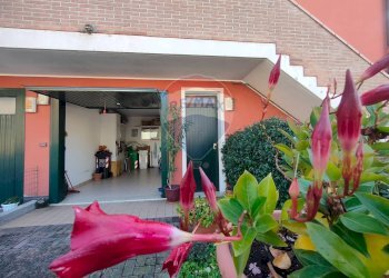 Terrazza - Trilocale federico fellini
 
19, Stienta - foto 7