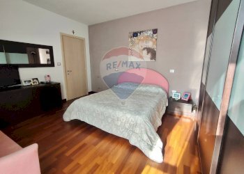 Camera / camera da letto - Trilocale federico fellini
 
19, Stienta - foto 28