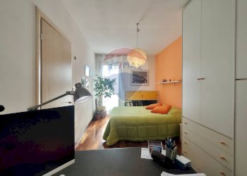 Camera / camera da letto - Trilocale federico fellini
 
19, Stienta - foto 33