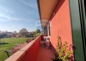 Balcone - Trilocale federico fellini
 
19, Stienta - foto 40