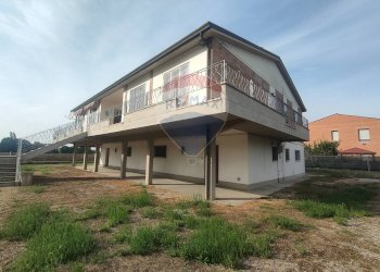 Casa all\'aperto - Villa via delle venezie
 
2, Tresignana - foto 4