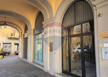 Edificio all\'aperto - Quadrilocale Stradella - foto 26