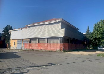 Foto 1 - Commercial Premises Corso Susa
 
29, Caselette - photo 1