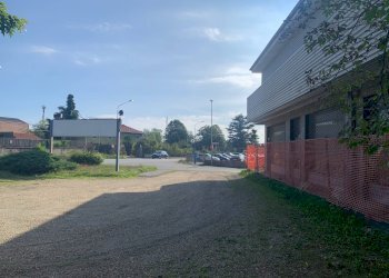 Foto 6 - Commercial Premises Corso Susa
 
29, Caselette - photo 5