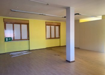 Foto 8 - Commercial Premises Corso Susa
 
29, Caselette - photo 7