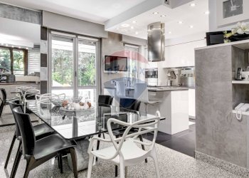 Sala da pranzo - Villa a Schiera Via Trieste
45, Cassano Magnago - foto 3