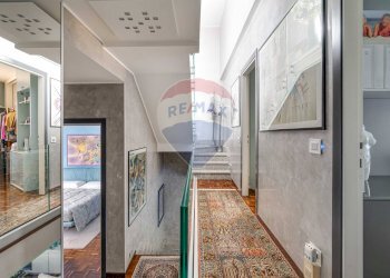 Hall / corridoio - Villa a Schiera Via Trieste
45, Cassano Magnago - foto 12