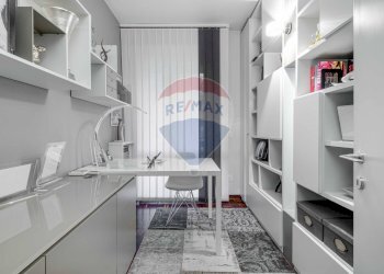 Cabina armadio - Villa a Schiera Via Trieste
45, Cassano Magnago - foto 13