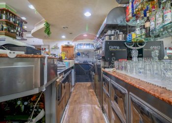 Cucina - Bar Tavola Calda - Fredda Via Capo Spartivento
 
21/a, Roma - foto 4