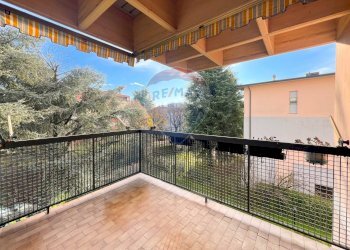 Balcone - Trilocale VIA MARCO D'AGRATE
 
36, Monza - foto 1