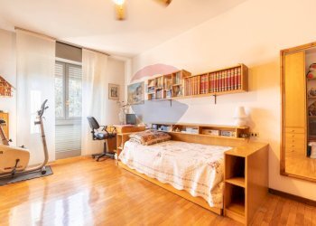 Camera / camera da letto - Trilocale VIA MARCO D'AGRATE
 
36, Monza - foto 22