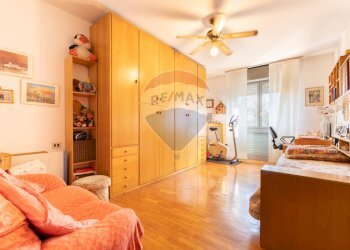 Camera / camera da letto - Trilocale VIA MARCO D'AGRATE
 
36, Monza - foto 25