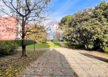 Giardino - Trilocale VIA MARCO D'AGRATE
 
36, Monza - foto 29