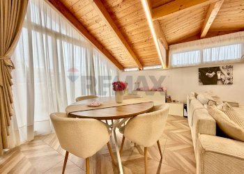 Sala da pranzo - Attico VIA GIORDANO BRUNO
 
31, Marano di Napoli - foto 4